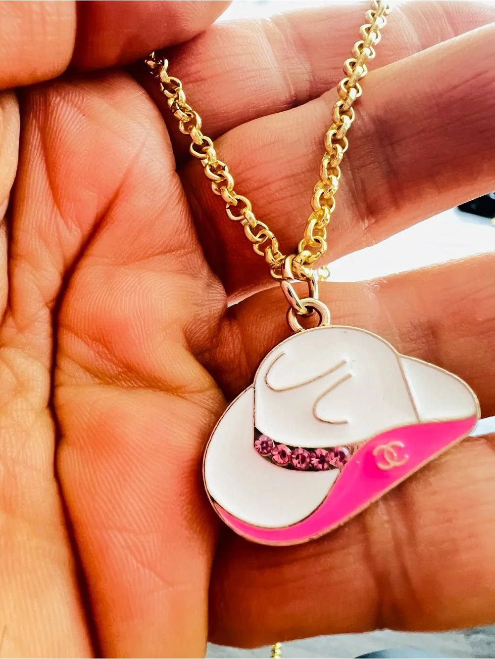 Unbranded Designer-Inspired White & Pink Hat Pendant Keychain with Gold Chain